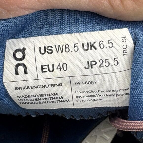 On Running Shoes Womens Size 8.5 Waterproof Trail CloudTec Helion Brown Purple - Picture 10 of 10